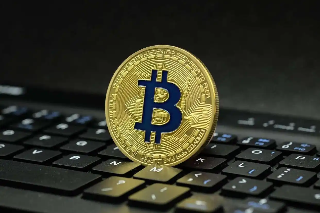 数字货币金融创新_分析数字货币对传统投资模式的挑战：新兴金融工具的兴起_新兴的数字货币