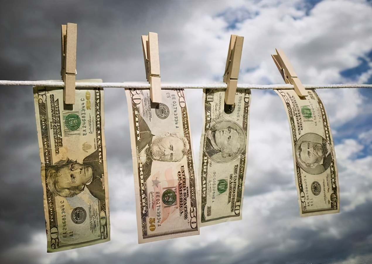 去中心化：比特币网络的去中心化特性是许多美国人对购买比特币感兴趣的另一个原因。没有任何个人或机构拥有比特币网络，因此个人可以控制自己的资金，而无需依赖银行等第三方机构。将比特币存放在非托管钱包中，只有_比特币去中心化有什么好处_比特币中心系统在哪